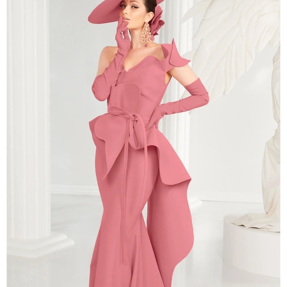 MNM Couture Trumpet-Style Gown with Unique Flap Design - Picture 1 of 2